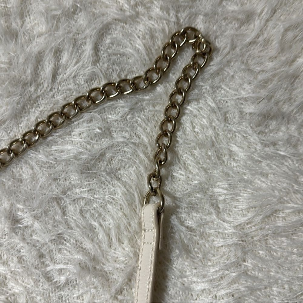 F21 Ivory Gold Tone Chain Strap Faux Leather Quilted Mini Crossbody Bag Purse - Picture 12 of 13